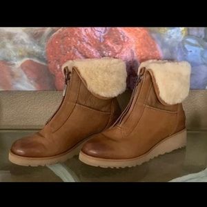 UGG Australia Brown Caleigh Chesnut Lea